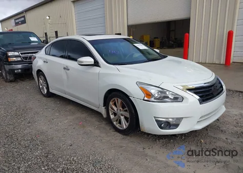 2014 Nissan Altima 2.5 Sl z USA, uszkodzony, nr VIN 1N4AL3AP3EC105331
